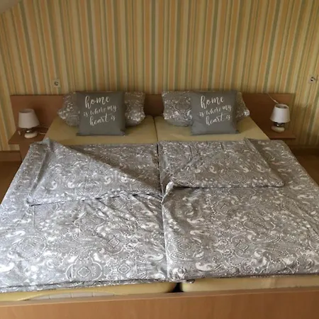 게스트하우스 Gaestehaus Falkenstein